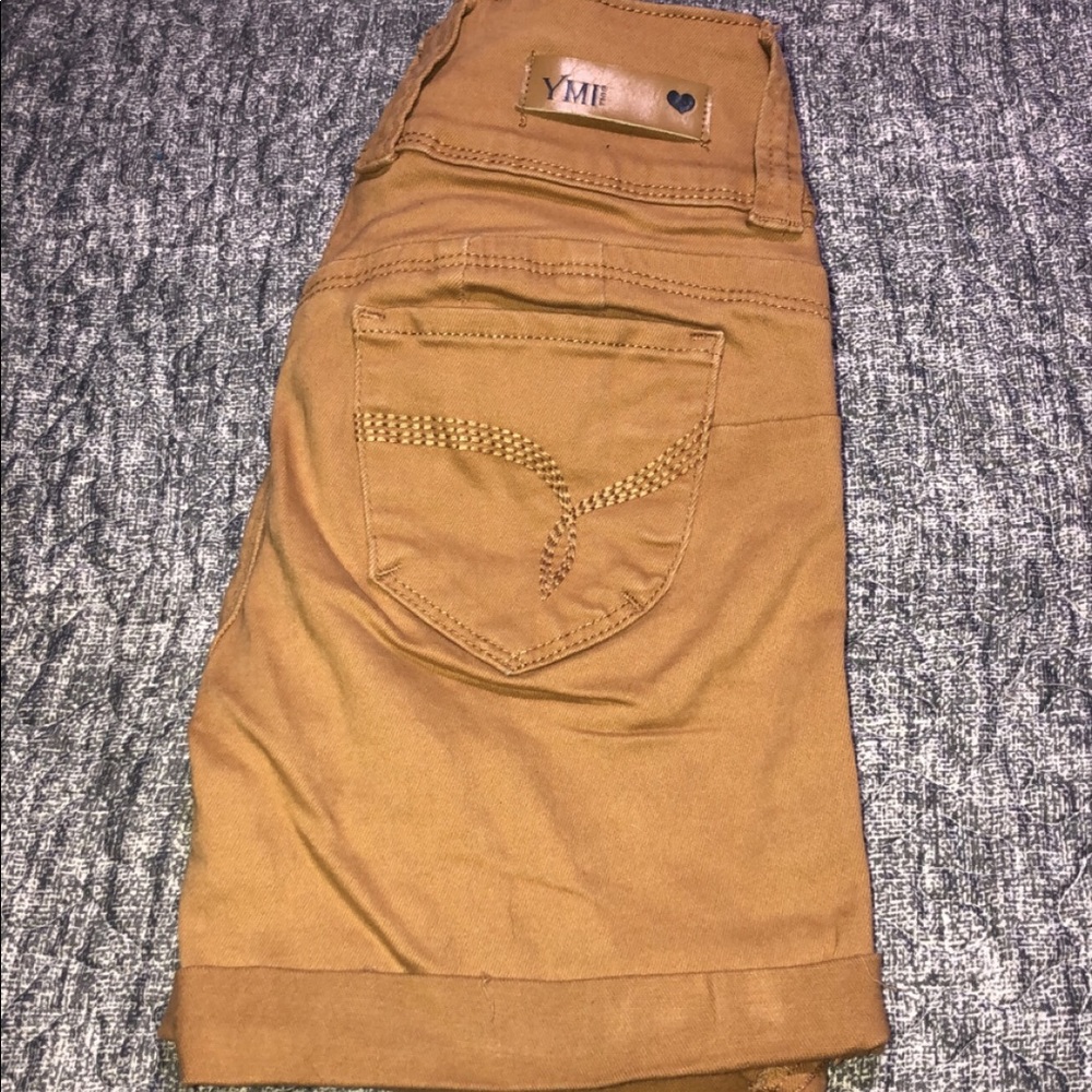 Shorts - Picture 2 of 2